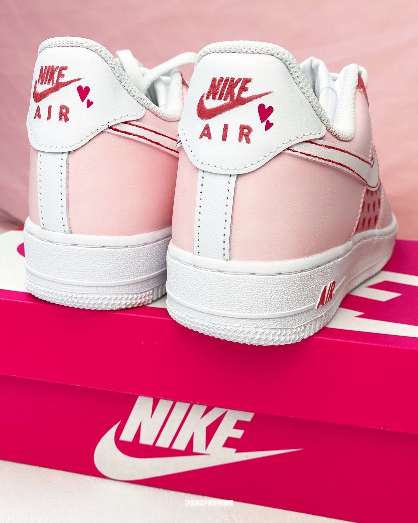 IN STOCK! PASTEL HEARTS NIKE AIR FORCE 1'S (SIZE EU 42)