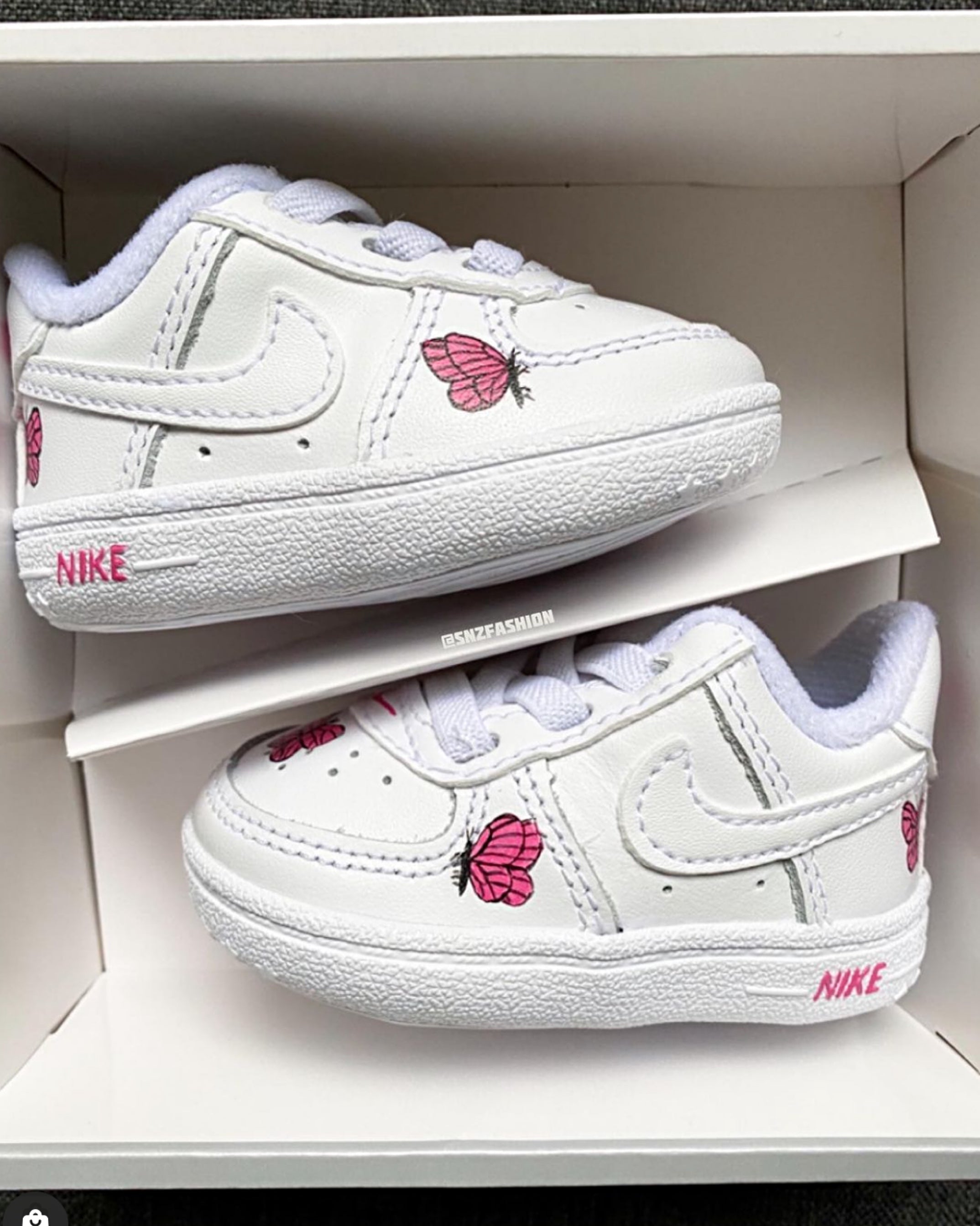 Baby nike air hot sale force 1 crib