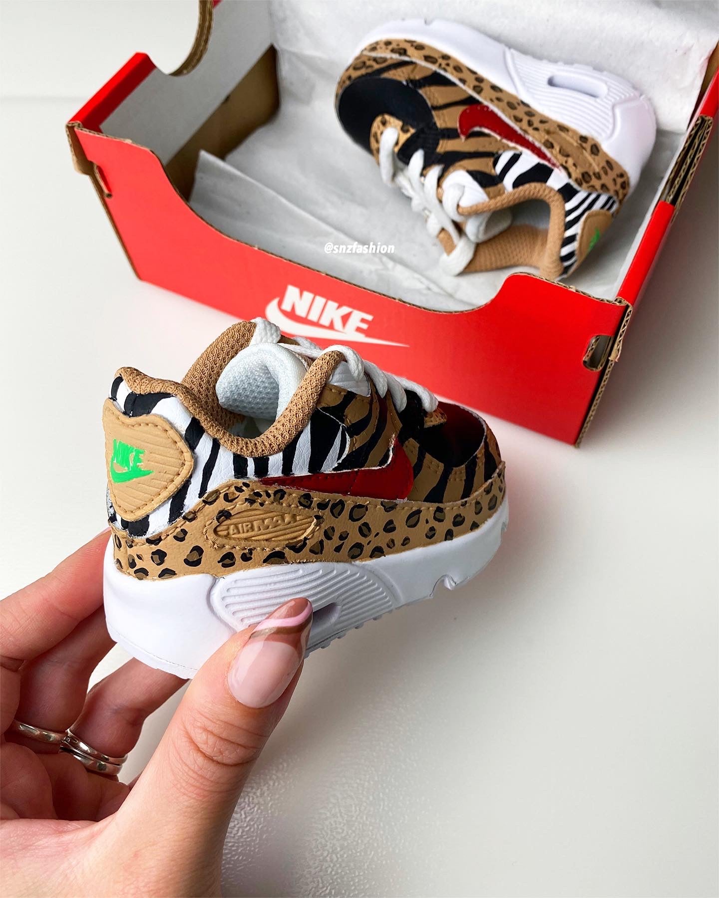 Newborn baby store air max